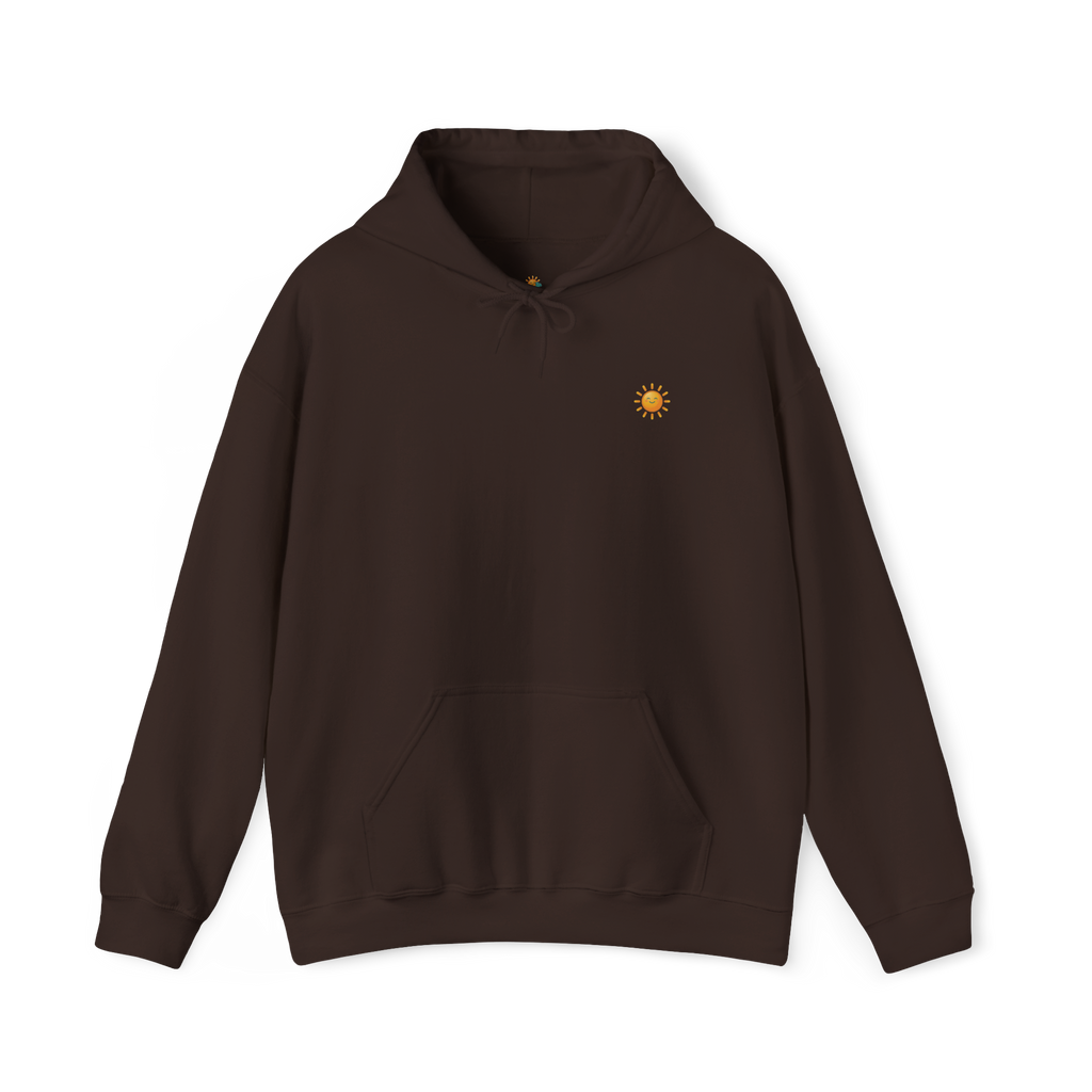 Sunshine-Hoodie Dark Chocolate – Frontalansicht mit Sonnenlogo