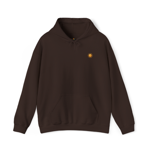 Sunshine-Hoodie Dark Chocolate – Frontalansicht mit Sonnenlogo