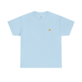 Sunshine-Shirt Hellblau – Frontalansicht mit Sonnenlogo